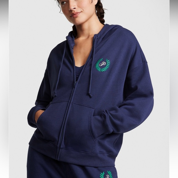 Victoria’s Secret PINK Everyday fleece full zip hoodie &
High-Waist Leggings - Picture 2 of 10